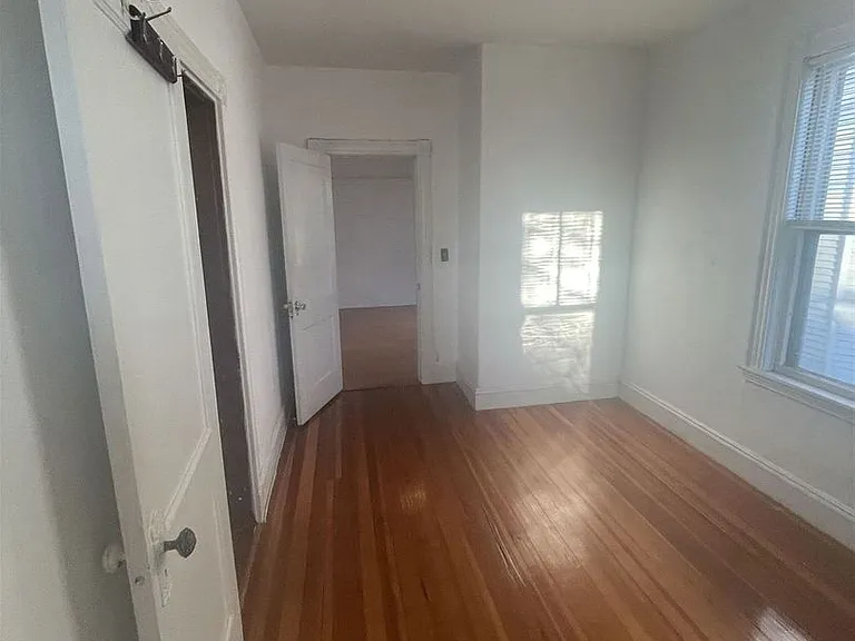 292 Summit Ave — Photo 8