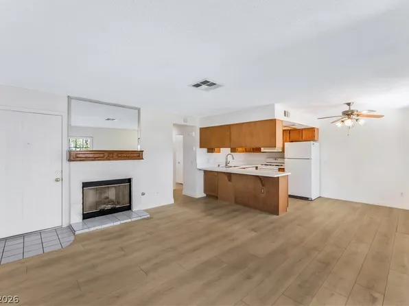 101 Luna Way APT 267, Las Vegas, NV 89145