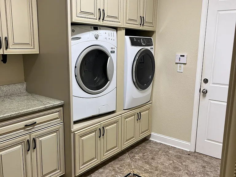 Belchery Court Dr — Photo 8