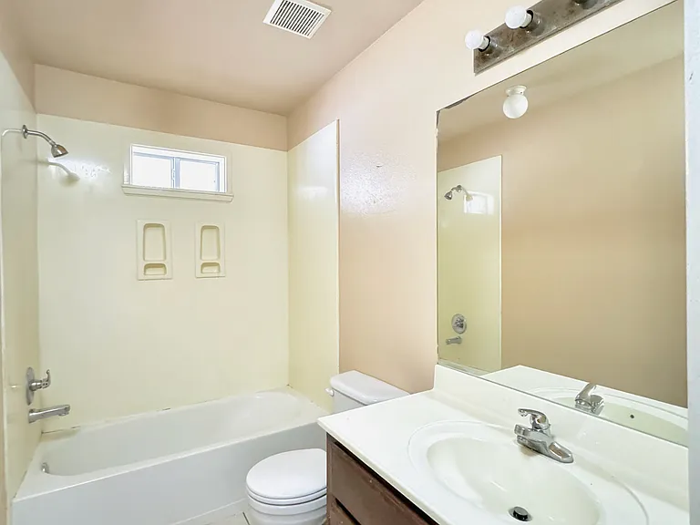 1409 Prosperity Dr #4 — Photo 14