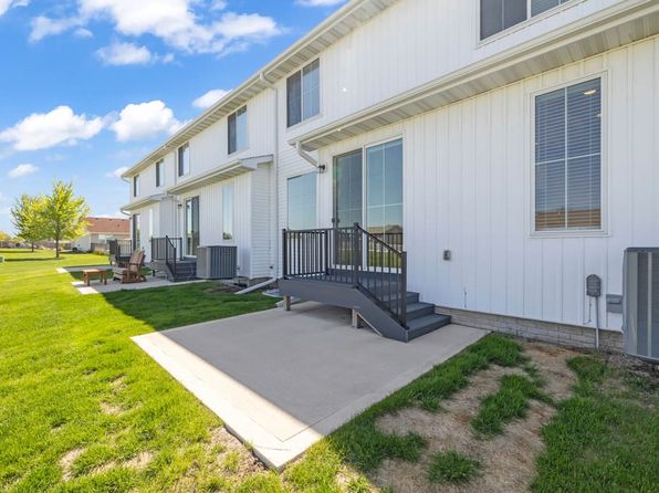 709 Spruce St NW, Bondurant, IA 50035