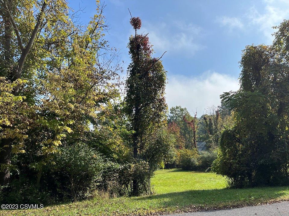 2nd image of 35 Meadow Run Dr
