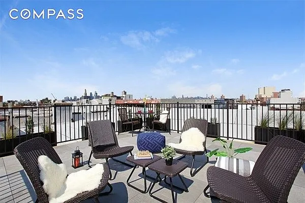 Sold by Compass | media 18