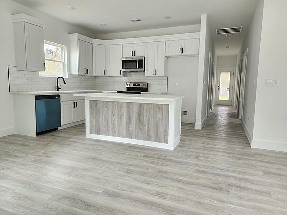 2nd image of 206 S Carolina Ave