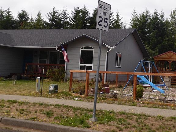 2nd image of 572 W Camas Ct