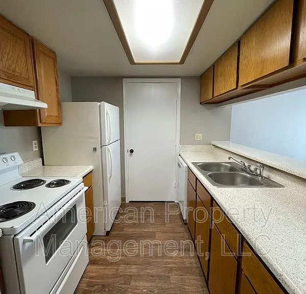 13120 E 44th St — Photo 10