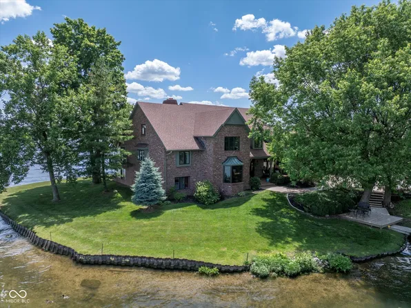 9644 Spruance Ct, Indianapolis, IN 46256