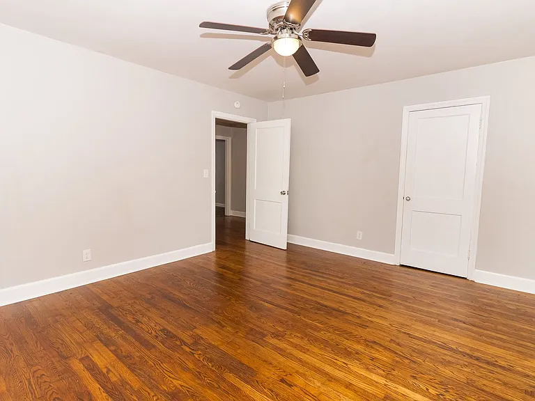 124 S Seminole Dr #A — Photo 11