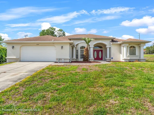 10400 Golden Ave, Weeki Wachee, FL 34613