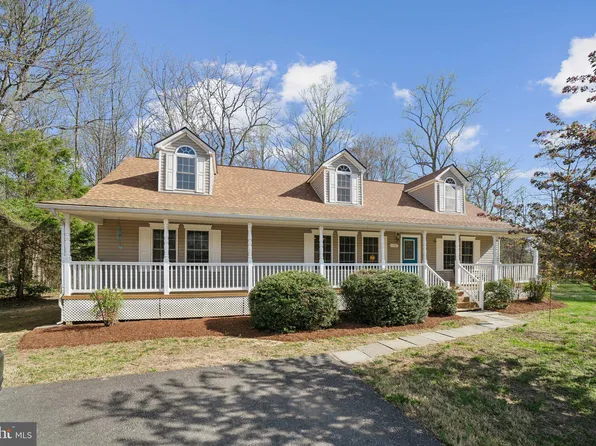 1101 S Independence Dr, Montross, VA 22520