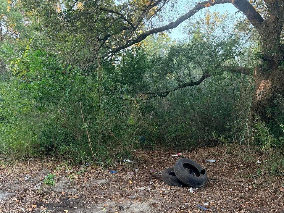 2nd image of 0 Fountain Ave