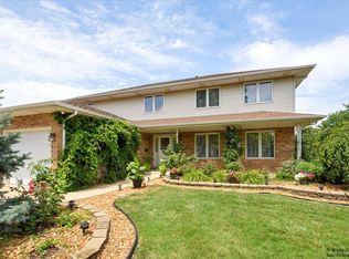 9820 Giles Dr, Mokena, IL 60448