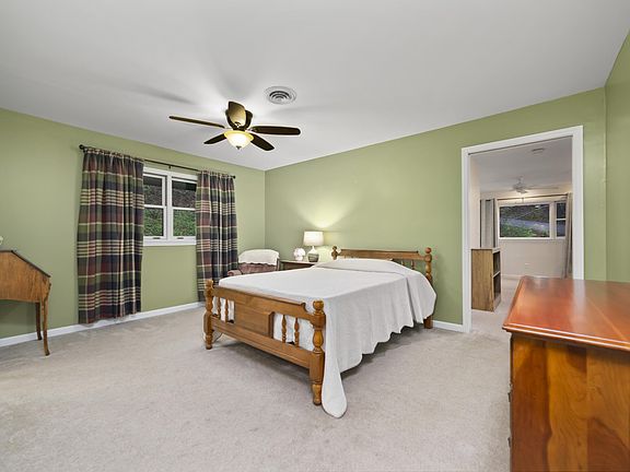 5th image of 204 Mockingbird Dr