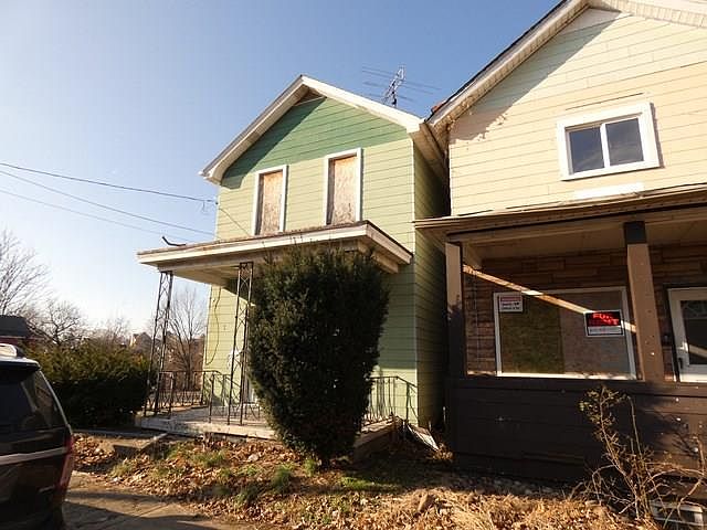 2nd image of 1512 Packer St