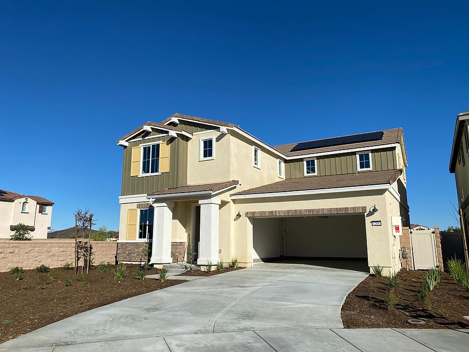 1st image of 32880 Earlsburn Cir