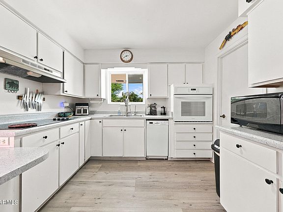 4th image of 5847 E DUNCAN Street