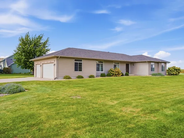 12704 25th Street Ct W, Milan, IL 61264