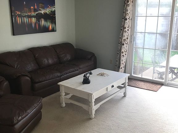 4th image of 438 Angela Ln