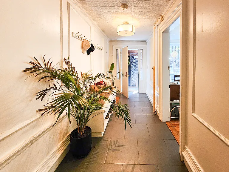 118 S Elliott Pl #GARDEN — Photo 3