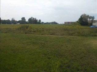 655 Cork Xing, Cottage Grove, WI 53527