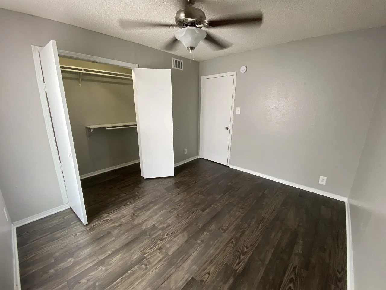 Edinburg Place Apartments - 0804 — Photo 4