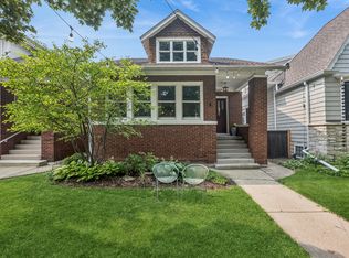 5227 W Berteau Ave, Chicago, IL 60641