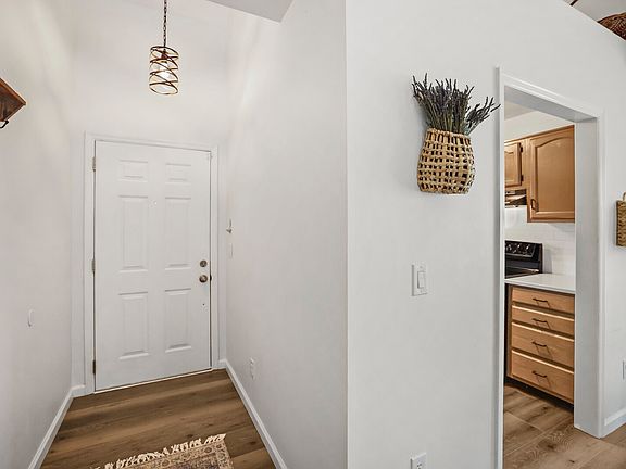 5th image of 119 Pine Grove Rd