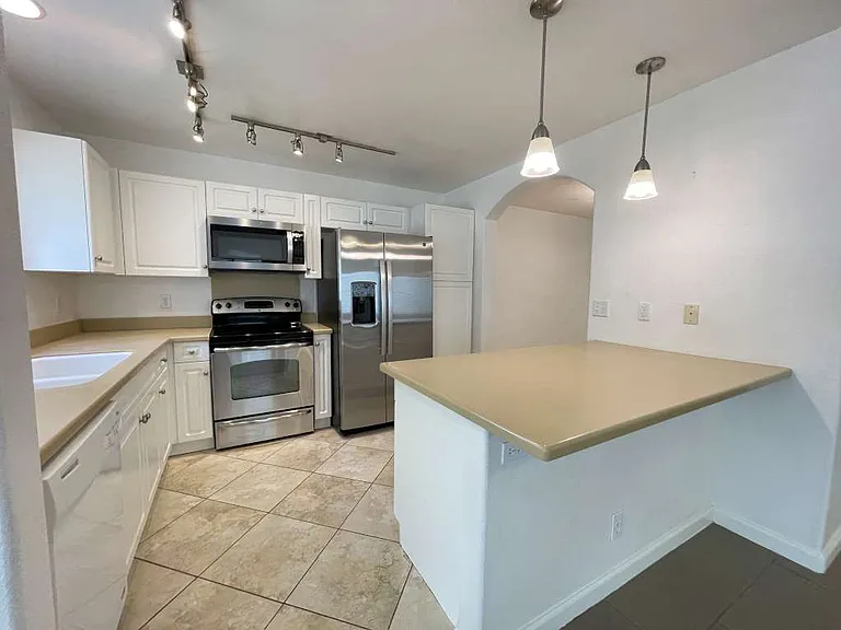 87-1034 Anaha St — Photo 2