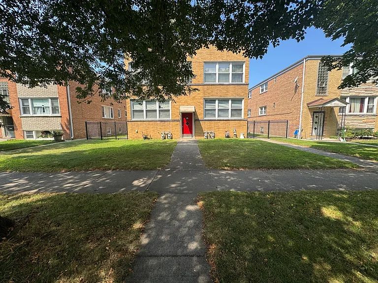 9034 La Crosse Ave #1S — Photo 11