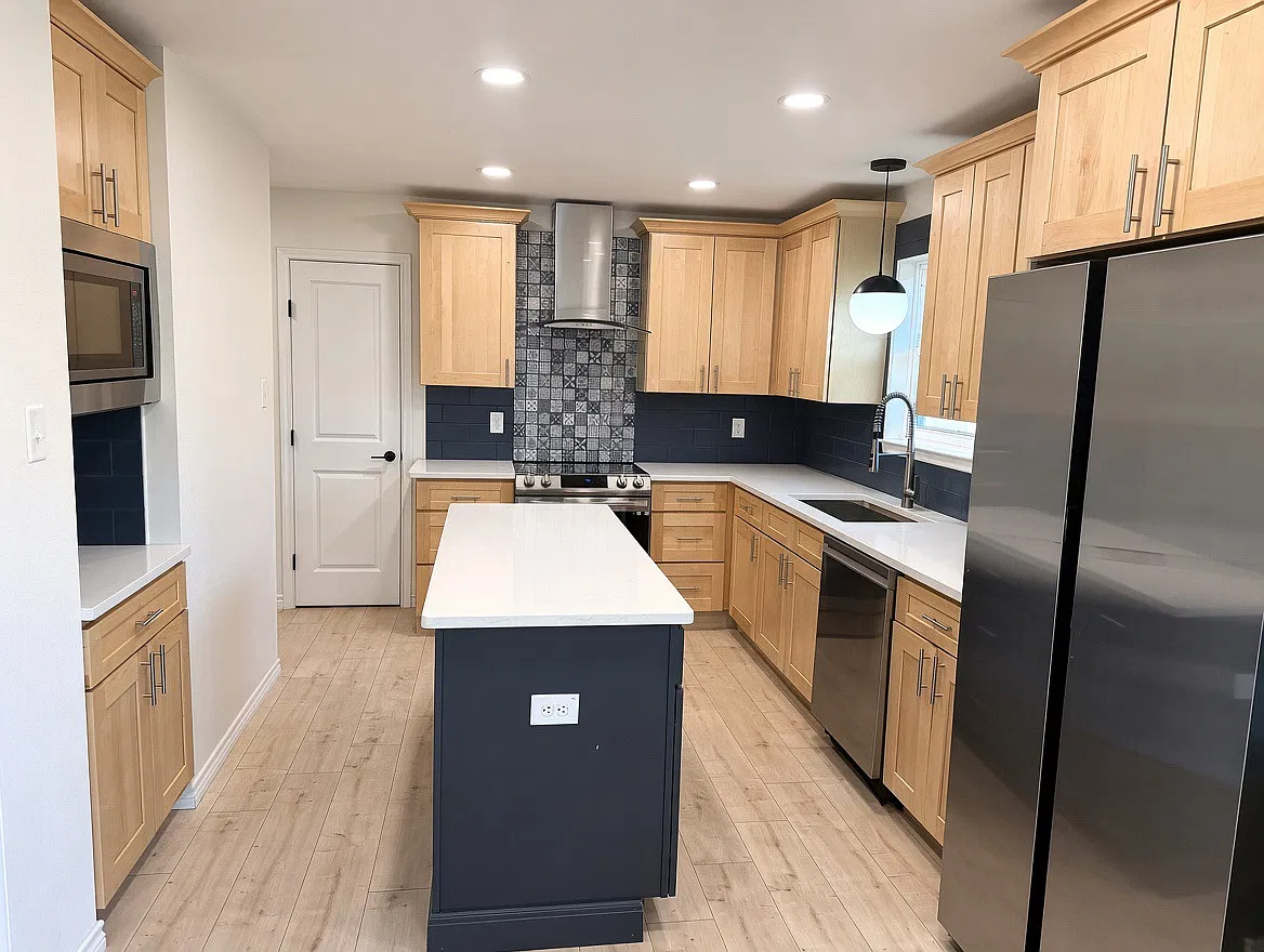 3 bed, 1548 sqft, $2,100 — Photo 2