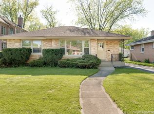 768 S Fairview Ave, Elmhurst, IL 60126