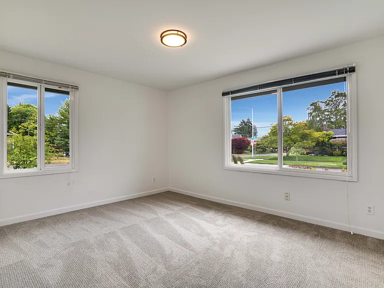 1416 N Cedar St — Photo 22