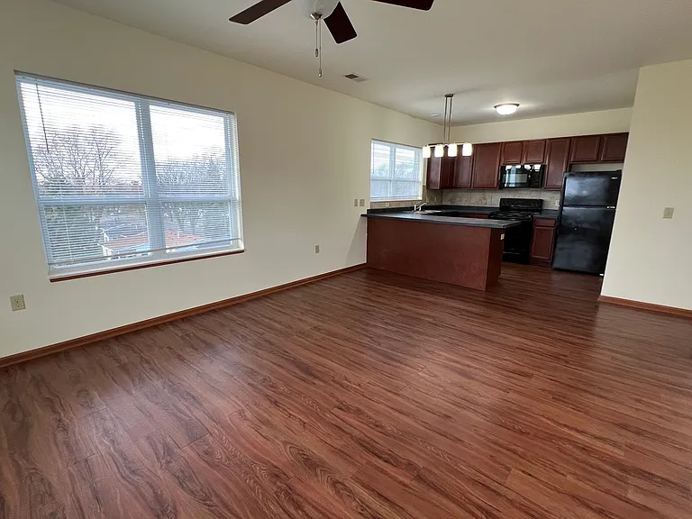 Granite Ridge Apartments — Photo 8