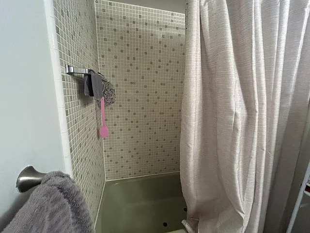 1845 S Highland Ave #10-15 — Photo 17