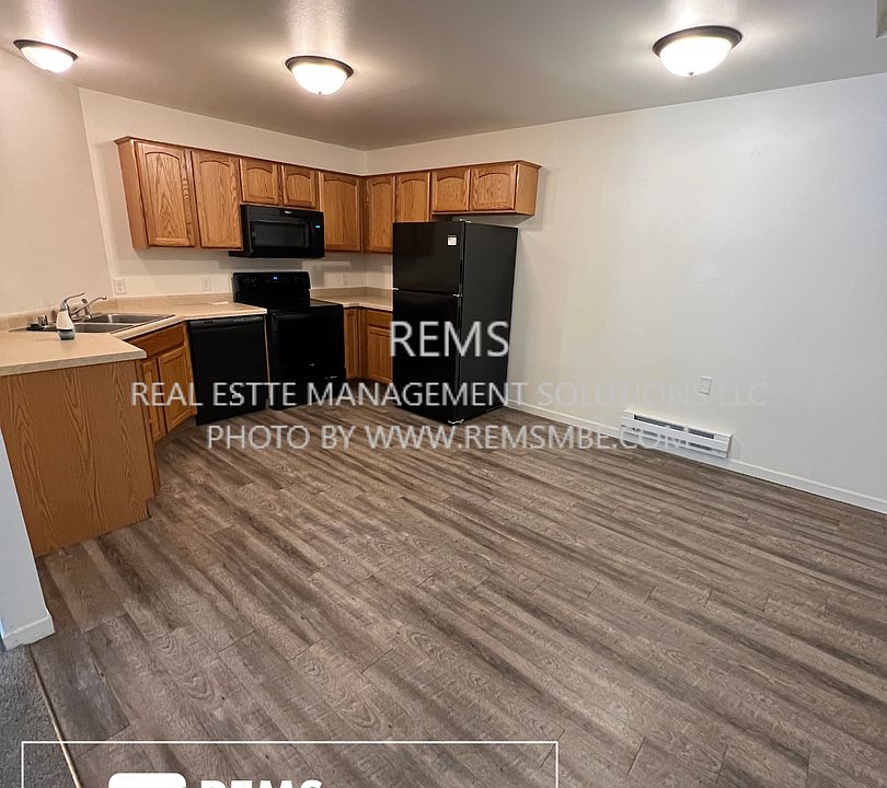 1st image of 1125 17th Ct #6