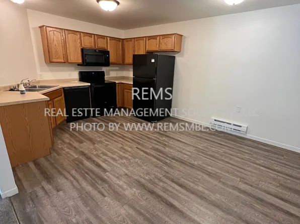 1125 17th Court, 1125 17th Ct #6, Reedsburg, WI 53959