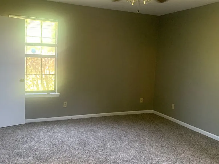 129 Blossom Dr — Photo 11