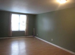 50 Orchard St, Newton, NJ 07860