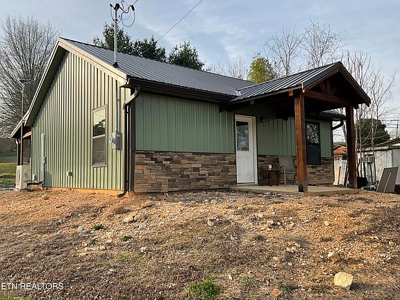 3rd image of 155 Broyles Rd