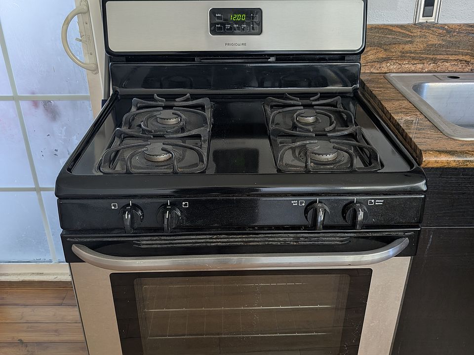 full range stove