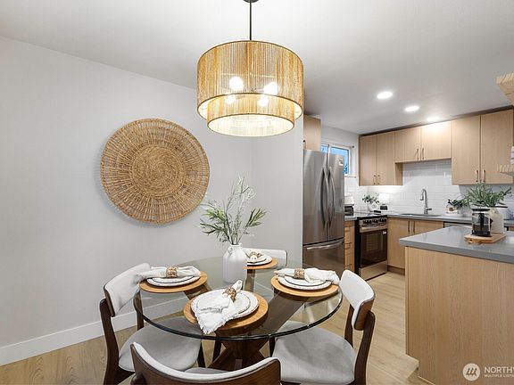 5th image of 10441 13th Avenue Ct S