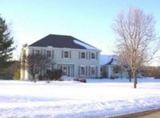 12182 Sleepy Hollow Rd, Roscoe, IL 61073