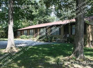 1730 Upper Ridgewood Blvd #B, Hendersonville, NC 28791