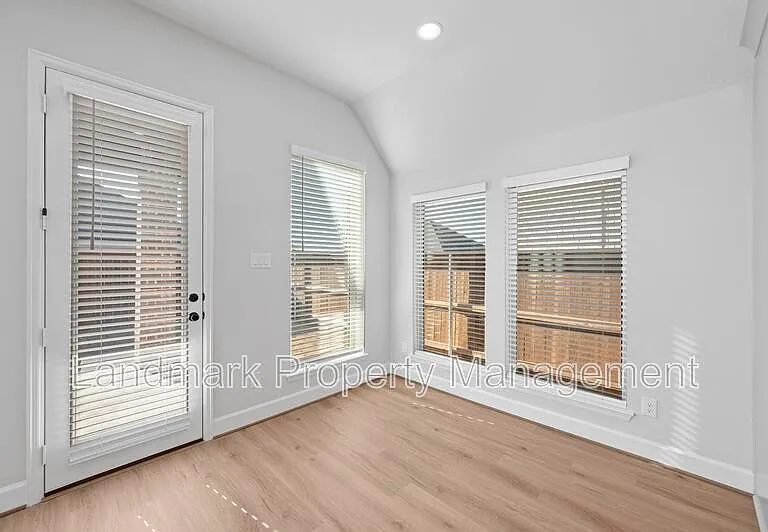 1822 Buckeye Ln — Photo 33