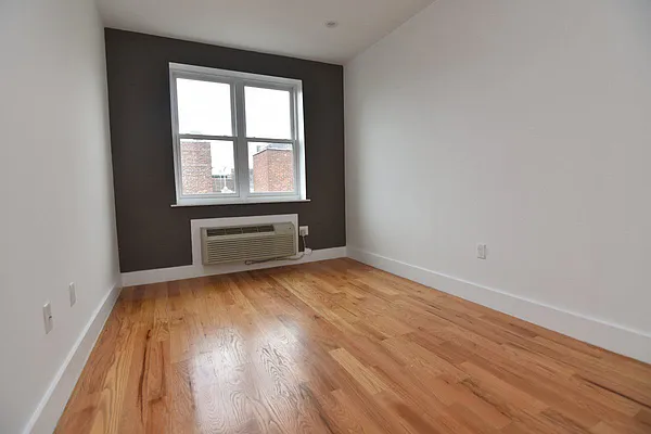 Rented by Bohemia Realty Group | media 18