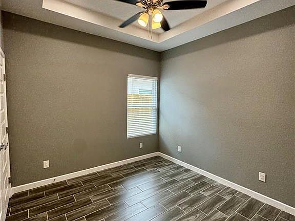 5th image of 3000 W Driftwood St #2