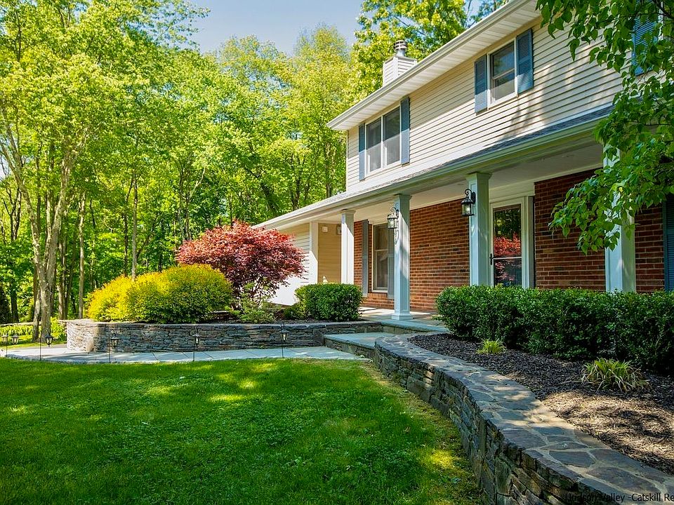 424 N Quaker Lane, Hyde Park, NY 12538 Zillow