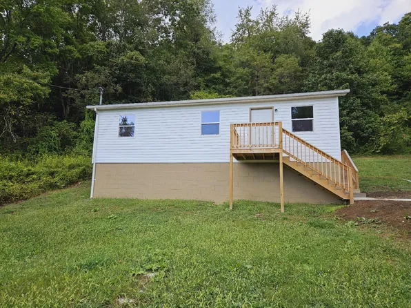 327 Henry St, Appalachia, VA 24216