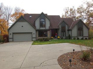 641 Springs Ln, Cincinnati, OH 45255