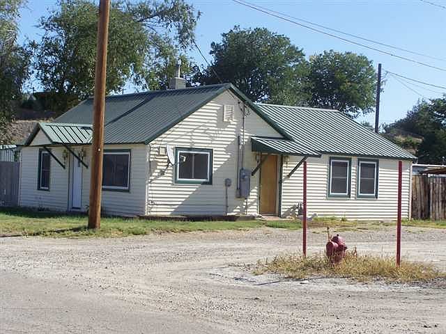 2nd image of 208 N Roswell Blvd